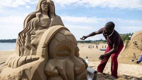RACE AGAINST THE TIDE RETURNS FOR SEASON 3 ON CBC AND CBC GEMJULY 16, WITH  12 OF THE WORLD'S BEST SAND SCULPTING TEAMS FROMCANADA AND THE WORLD —  marblemedia